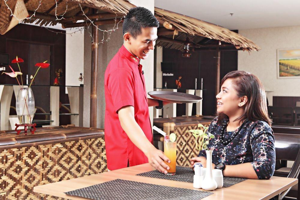 Luxury Malioboro Hotel Yogyakarta Exterior foto