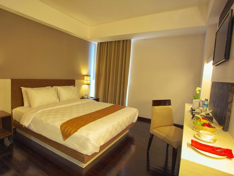 Luxury Malioboro Hotel Yogyakarta Exterior foto