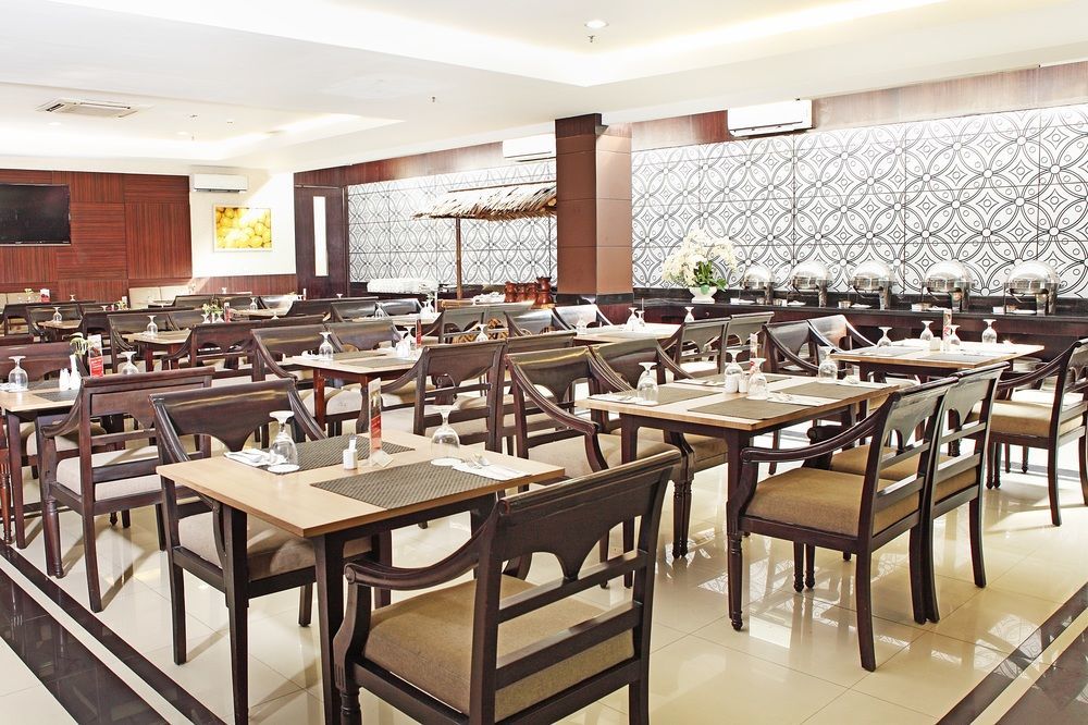 Luxury Malioboro Hotel Yogyakarta Exterior foto