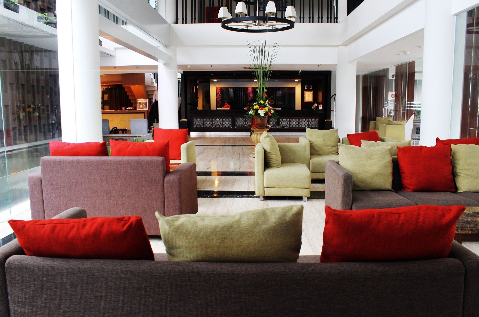 Luxury Malioboro Hotel Yogyakarta Exterior foto